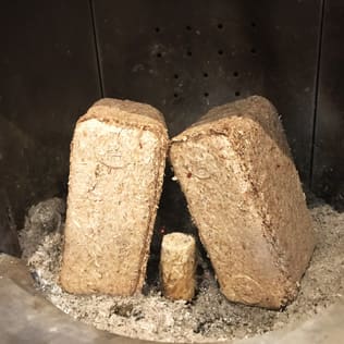 Holzbriketts — palette