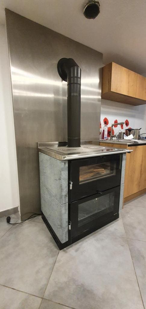 Holz-Küchenherd anschließbar - LA NORDICA Verona XXL.16 Petra 7 kW
