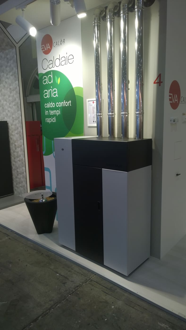 Pelletkessel raumluftunabhängig à Pulsair - EVA CALOR Futura 18,5 kW