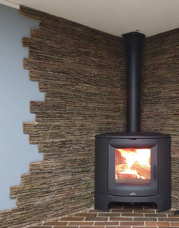 Holzofen Eck aus Gusseisen - BRONPI Bremen 12 kW