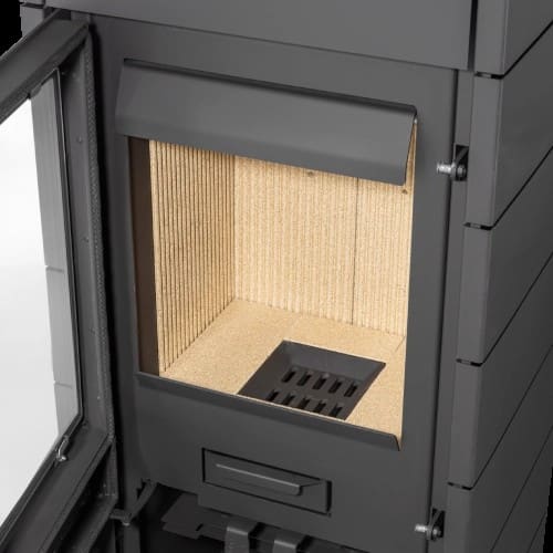Holzofen Justus Tova W+ mit bloc Wärmespeicher – 6 kW